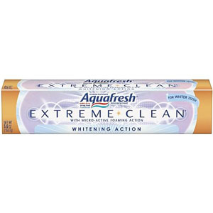 Aquafresh Extreme Clean Whitening Action Toothpaste - Mint 5.6oz
